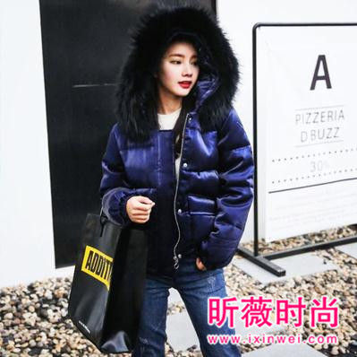 简单又显气质的羽绒服 姑娘们衣橱里的必备单品