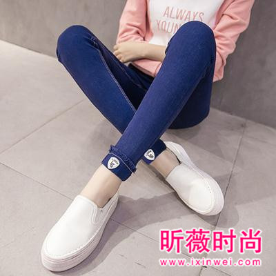 时尚又百搭的牛仔裤 穿起来很凸显气质 时尚又百搭的牛仔裤 穿起来很凸显气质