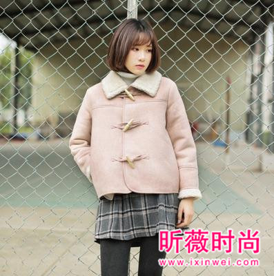 时尚大气的麂皮绒单品 比呢子大衣还要火 时尚大气的麂皮绒单品 比呢子大衣还要火