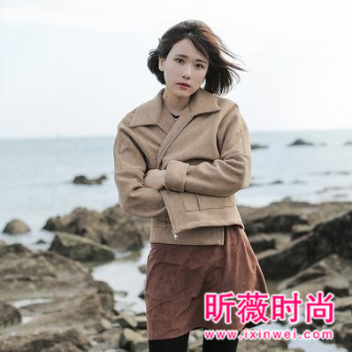 时尚大气的麂皮绒单品 比呢子大衣还要火 时尚大气的麂皮绒单品 比呢子大衣还要火