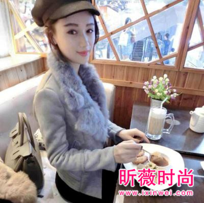 时尚大气的麂皮绒单品 比呢子大衣还要火