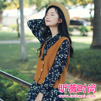 针织背心性价比高 不同内搭不同风格