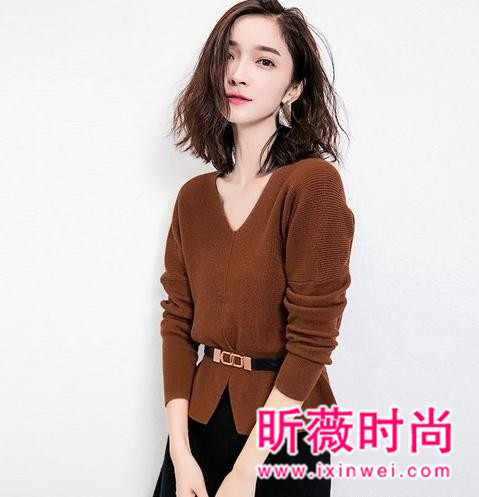 清流届时尚单品穿搭 既能提亮整体还能显高