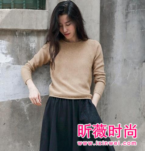 清流届时尚单品穿搭 既能提亮整体还能显高