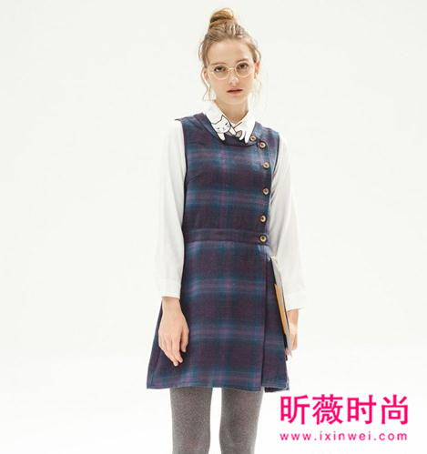 冬季简约时尚内搭 选背心裙绝对错不了