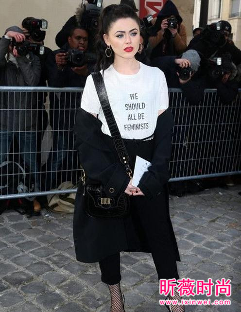 早春流行穿什么？大衣+打底衫+裤装时髦吸晴