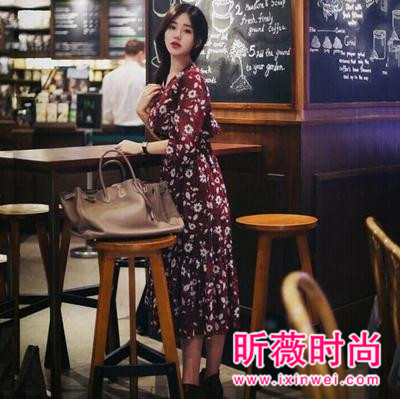 不知道怎么搭配衣服?买几件美美的连衣裙就行 不知道怎么搭配衣服?买几件美美的连衣裙就行