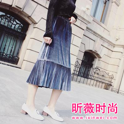 早春半身长裙时尚穿搭 凸显姑娘的纤瘦与高挑