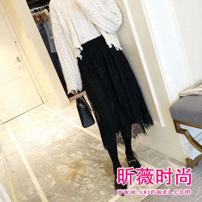 早春半身长裙时尚穿搭 凸显姑娘的纤瘦与高挑