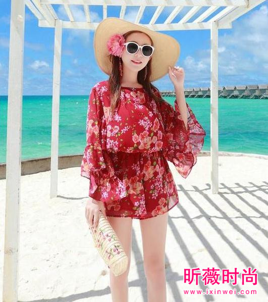 小性感的休闲长裙 沙滩与裙子完美的搭配