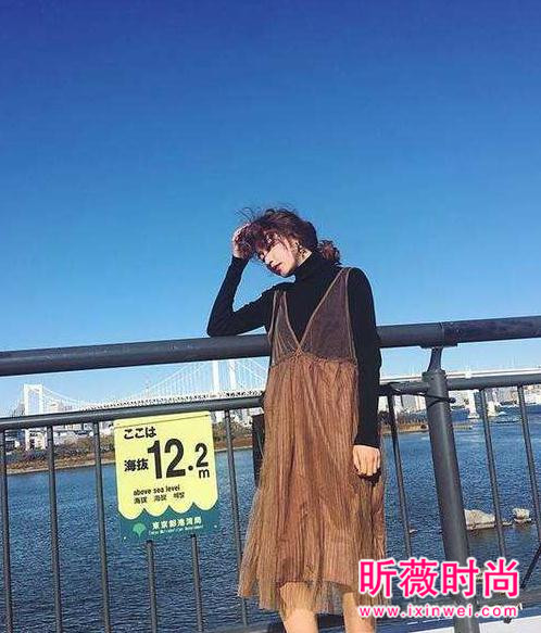 时尚显瘦的连衣裙穿搭 凸显女性特有的小性感 时尚显瘦的连衣裙穿搭 凸显女性特有的小性感