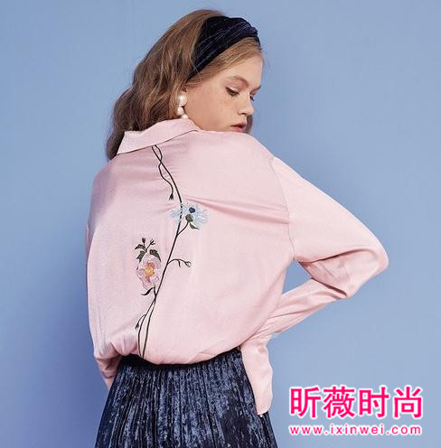 时尚经典流行衬衫 怎么穿都不会腻 时尚经典流行衬衫 怎么穿都不会腻