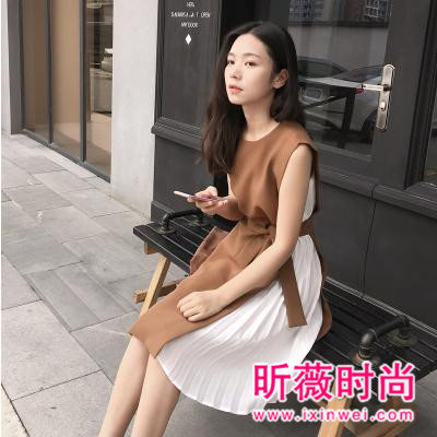 2017新款裙子穿搭示范 让你做个时尚清纯美少女