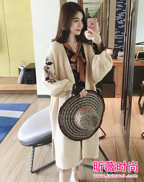 新春女神必备款三件套 率性时髦造型感很强 新春女神必备款三件套 率性时髦造型感很强