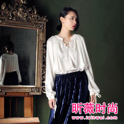 春季必备的单品衬衫 让你时尚度直线上升 春季必备的单品衬衫 让你时尚度直线上升