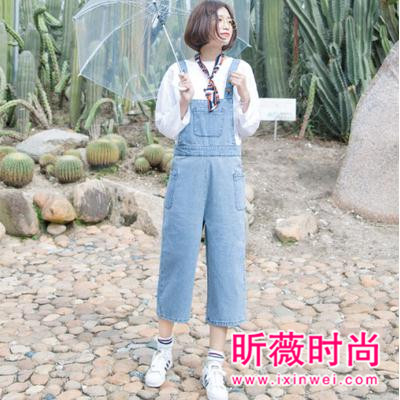 清新时尚背带裤来助你 减龄显瘦就是这么简单