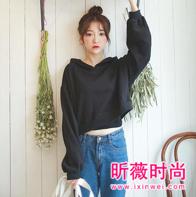 春季时尚短外套穿搭 让你穿出一米八大长腿