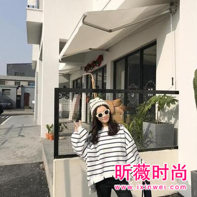 今年开始流行的运动风 时尚卫衣再次席卷街头