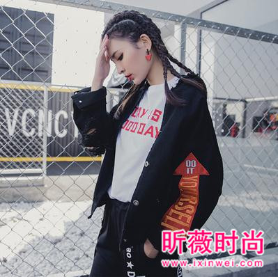 春季如何遮肉显瘦?牛仔外套轻松做到 春季如何遮肉显瘦?牛仔外套轻松做到