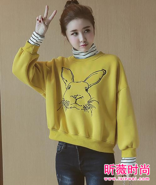 春季流行什么时尚单品？精致又显气质的卫衣