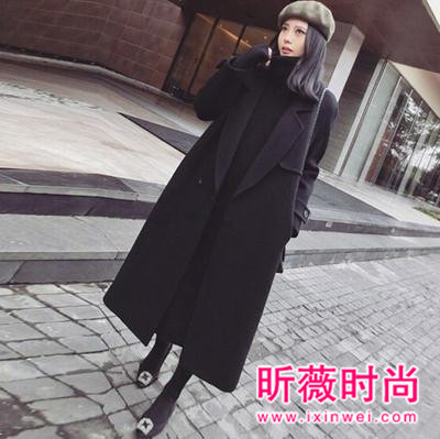 冬季长款呢子大衣穿搭 既能保暖也能时尚显瘦