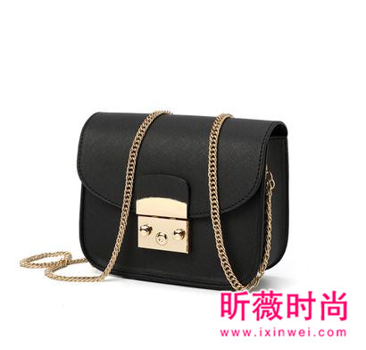 今年秋冬流行包包 包包越小越时尚有范 今年秋冬流行包包 包包越小越时尚有范
