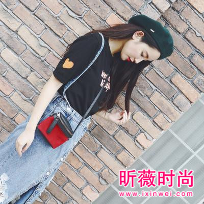 今年秋冬流行包包 包包越小越时尚有范 今年秋冬流行包包 包包越小越时尚有范