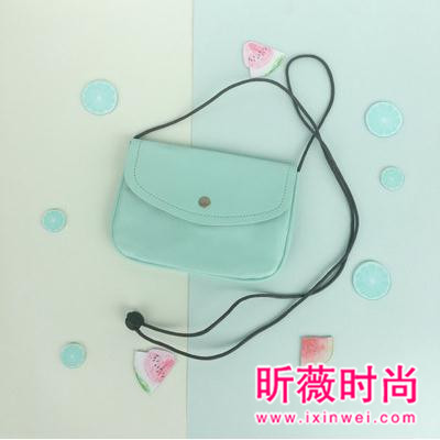 今年秋冬流行包包 包包越小越时尚有范