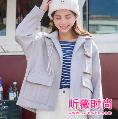 这些文艺范外套穿搭 时尚清新更显妙曼身姿 这些文艺范外套穿搭 时尚清新更显妙曼身姿