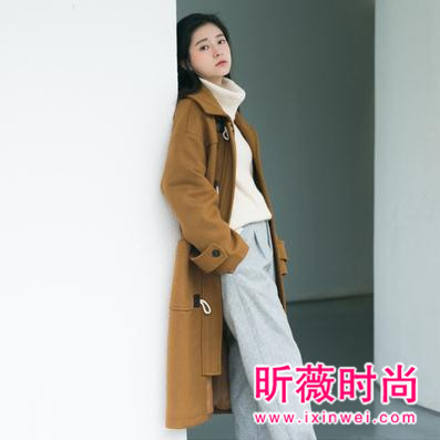 这些文艺范外套穿搭 时尚清新更显妙曼身姿 这些文艺范外套穿搭 时尚清新更显妙曼身姿