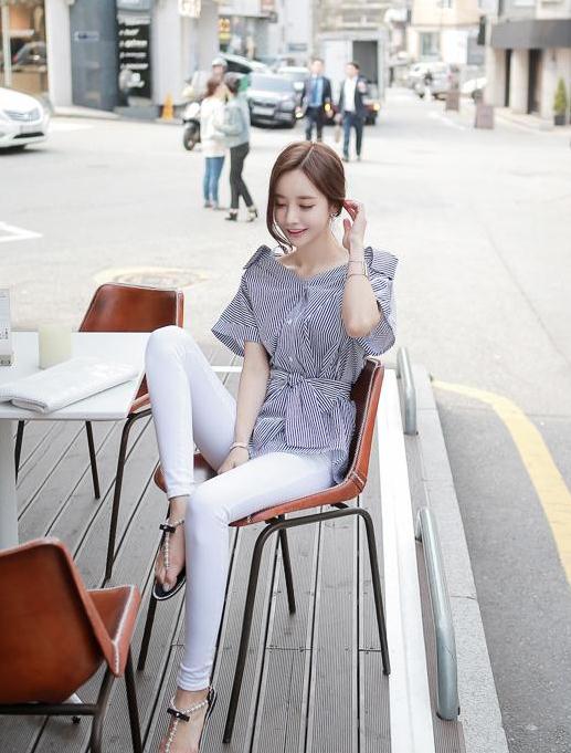 大胸穿什么衣服好看时尚？微胖大胸穿衣显瘦技巧