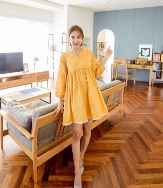 新款黄色连衣裙搭配 让你出街亮眼时髦还显白