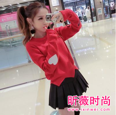 学院风毛衣穿搭示范 韩范的清新感吸睛指数爆表