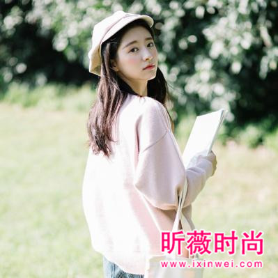 早春新款时尚毛衣穿搭 穿出知性干练修身style 早春新款时尚毛衣穿搭 穿出知性干练修身style