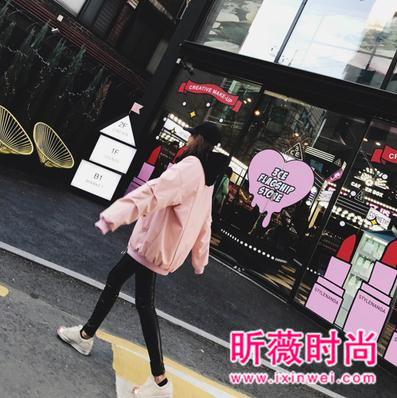 春季飞行夹克外套穿搭 那么酷你不想来一件? 春季飞行夹克外套穿搭 那么酷你不想来一件?