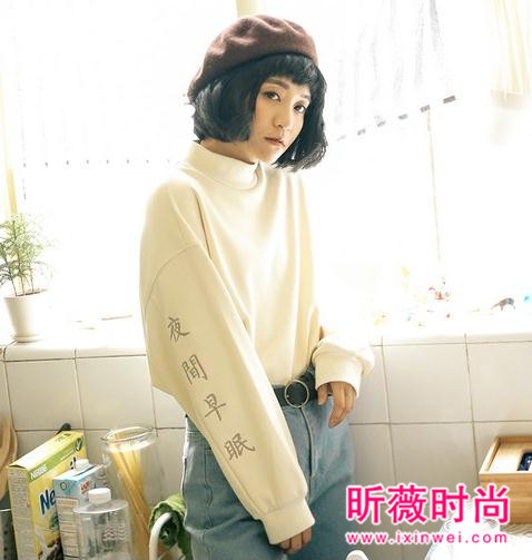 春季女式卫衣穿搭示范 青春减龄穿出时尚范儿 春季女式卫衣穿搭示范 青春减龄穿出时尚范儿