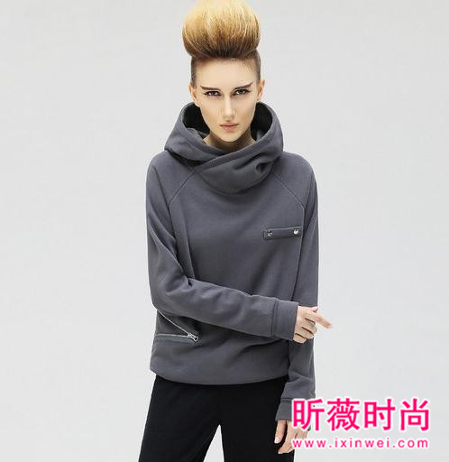 春季女式卫衣穿搭示范 青春减龄穿出时尚范儿 春季女式卫衣穿搭示范 青春减龄穿出时尚范儿