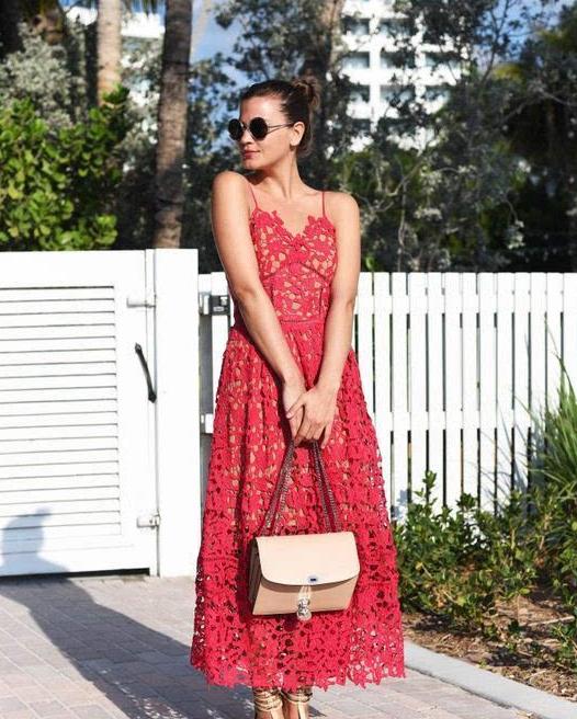 2017女士蕾丝连衣裙新款 为什么人人都在穿它？