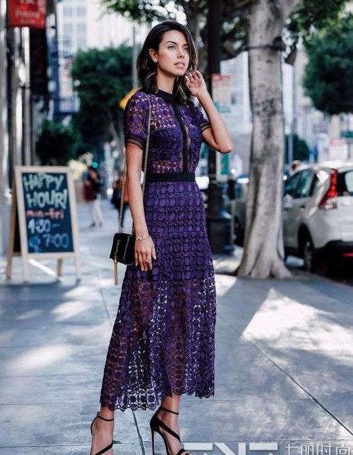 紫色连衣裙配什么鞋子？这些搭配让你气场十足