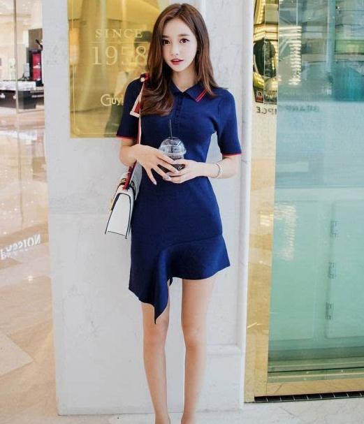 夏季蓝色连衣裙搭配 这些时尚搭配带你美的发光