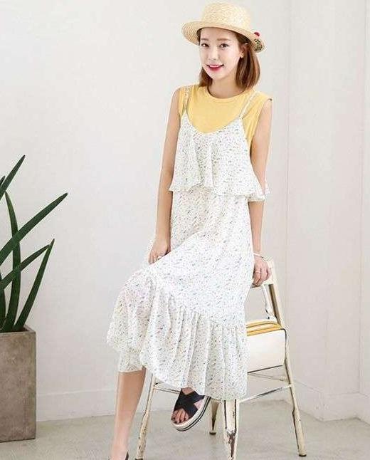 碎花吊带裙如何搭配？复古田园风打造文艺范