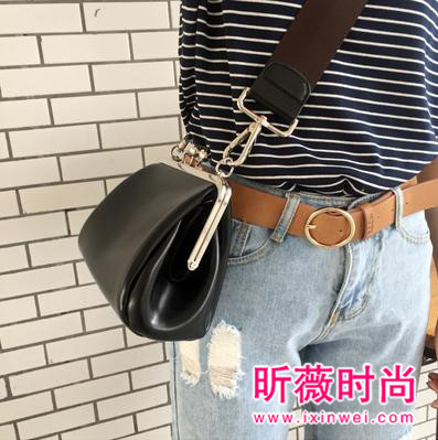 浪漫情人节时尚必备 单肩斜挎包绽放你的美