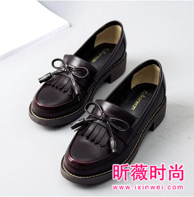 情人节穿上这双好看的鞋子 和你的男神浪漫约会吧 情人节穿上这双好看的鞋子 和你的男神浪漫约会吧