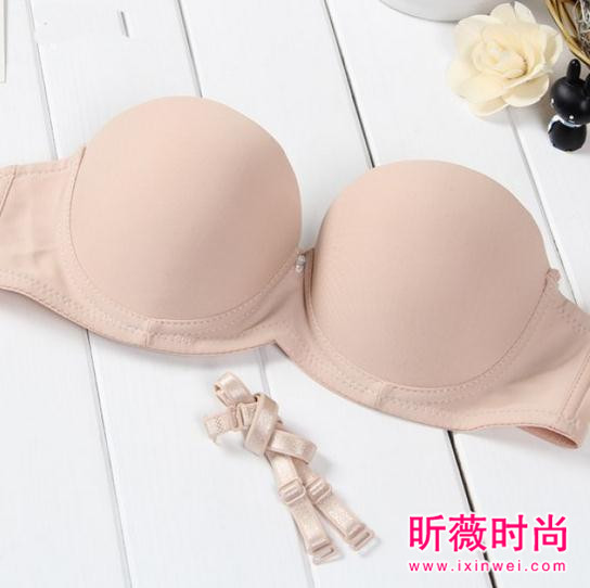 做个性感有魅力的小女人?全看你的时尚内衣品味 做个性感有魅力的小女人?全看你的时尚内衣品味