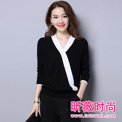 简单随性风格毛衣穿搭 你一定会入手这款毛衣