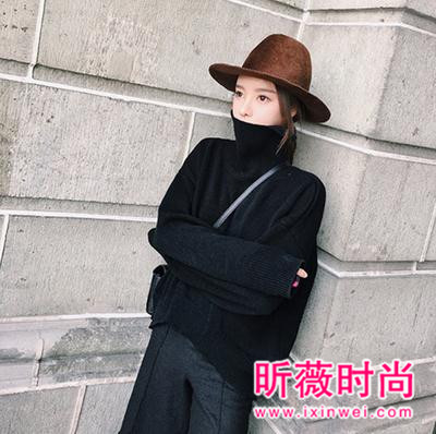 简单随性风格毛衣穿搭 你一定会入手这款毛衣