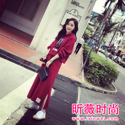 春季时髦卫衣裙搭配 卫衣裙遮肉显瘦又减龄 春季时髦卫衣裙搭配 卫衣裙遮肉显瘦又减龄