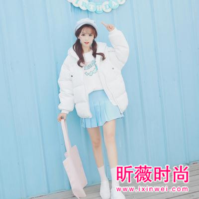 冬季时尚服饰穿搭 烂漫的甜美系很唯美 冬季时尚服饰穿搭 烂漫的甜美系很唯美