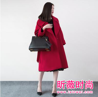 韩版呢子大衣穿搭 过年显出你的时尚style