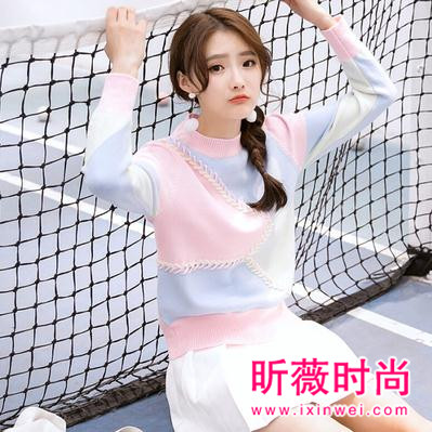 如何选择适合的毛衣？就要保暖时尚好搭配